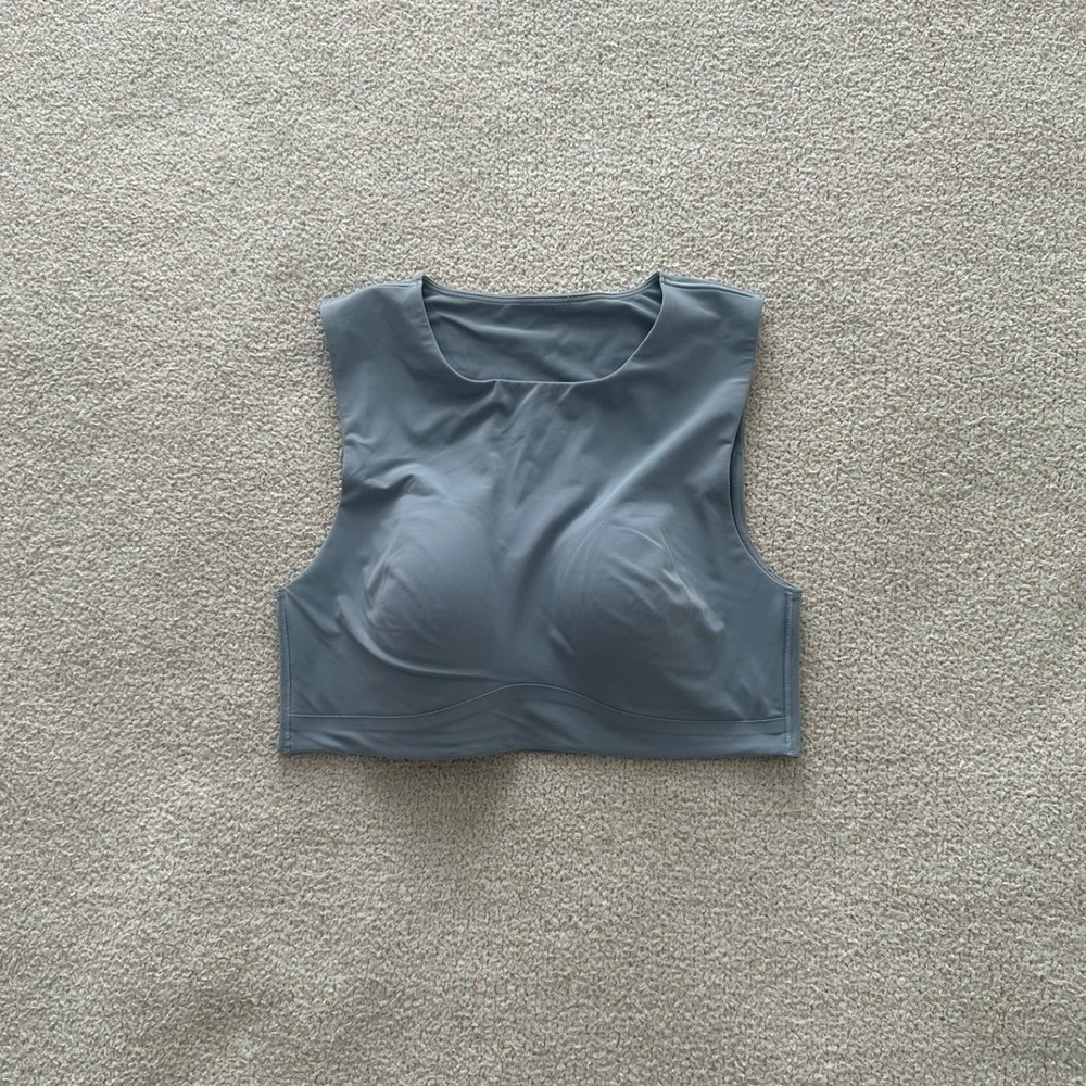 lululemon Women's Like a Cloud High-Neck Bra size Medium in Chambray